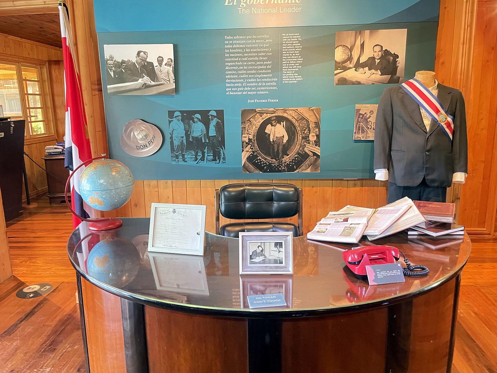 Don Pepe's desk and office at Finca La Lucha