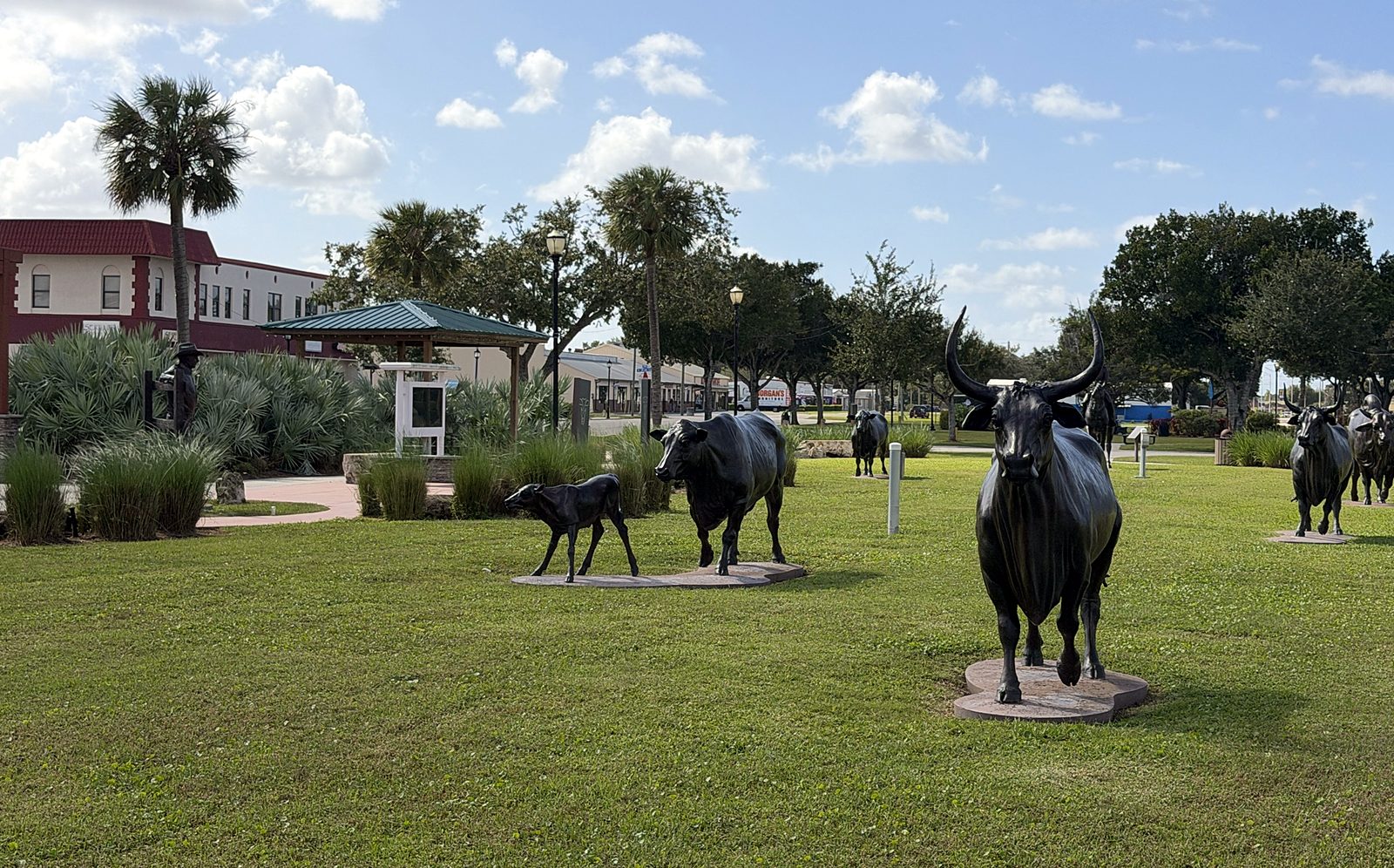 Bronze cattle statues at Cattlemen's Square in Okeechobee